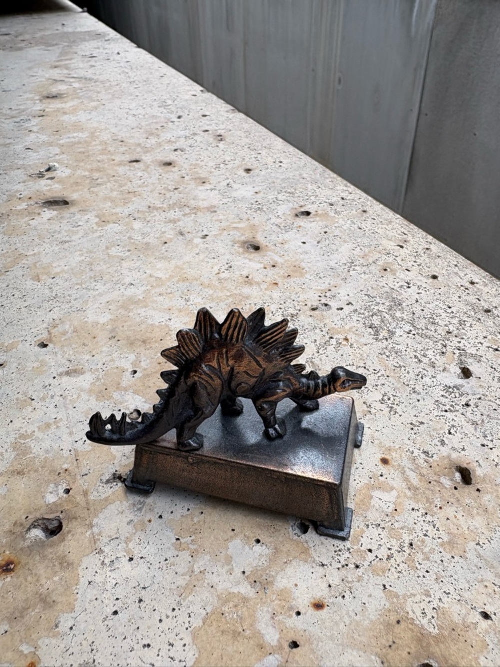 Die cast metal Stegosaurus Figurine pencil sharpener 1984